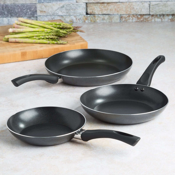 Elements 3 Piece Fry Pan Set in lifestyle setting